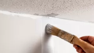 Jak odciąć sufit od ściany bez taśmy